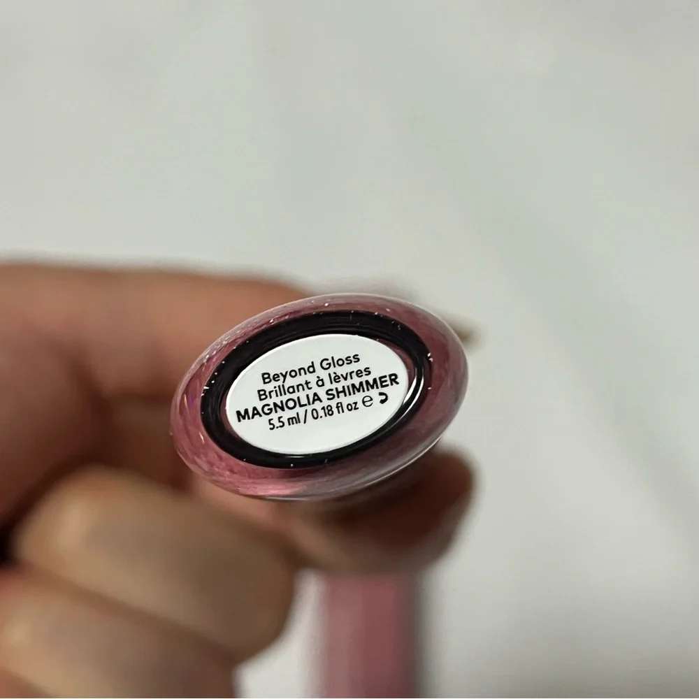 beautycounter beyond gloss magnolia shimmer discontinued Jan sale